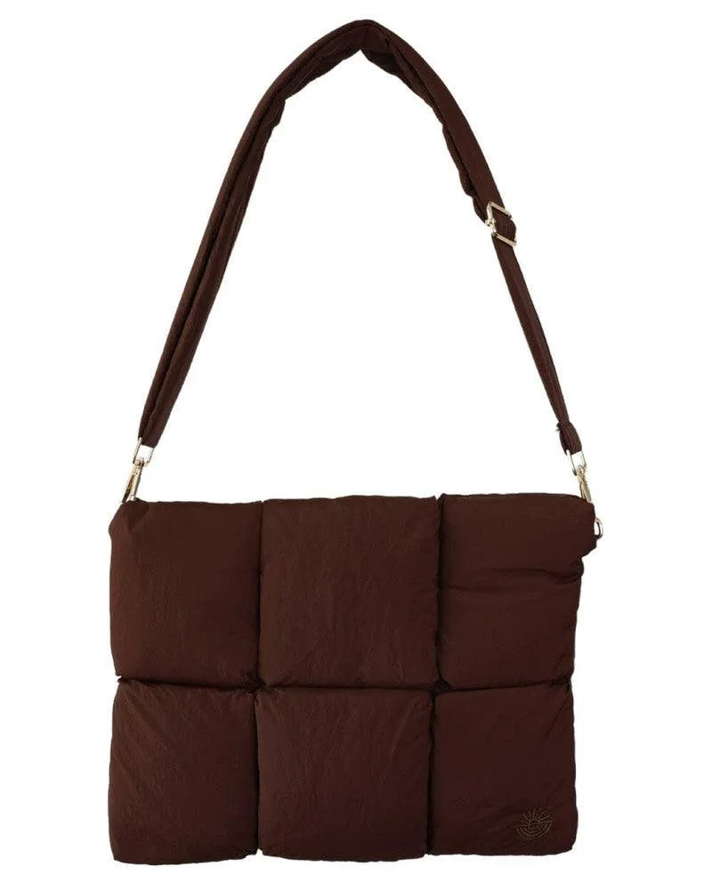 shopcaselyus.com