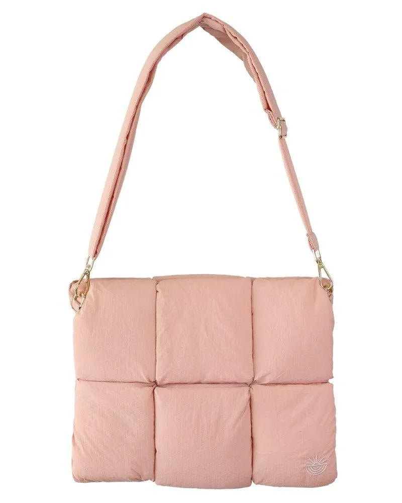 shopcaselyus.com