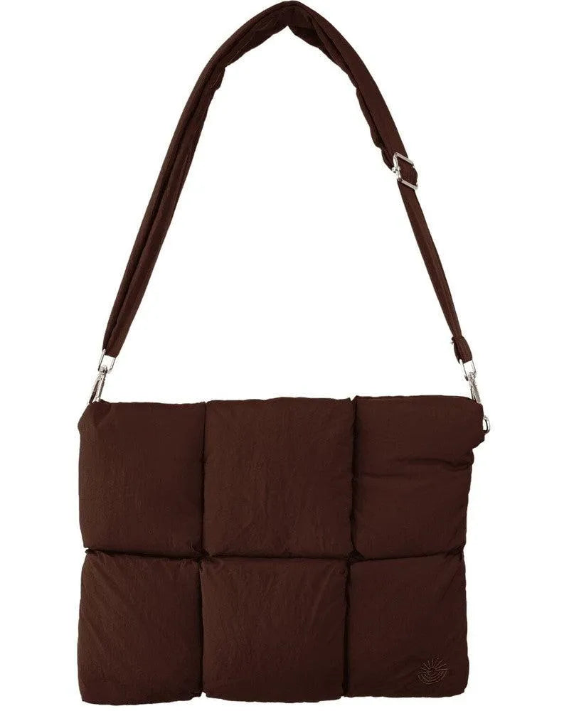 shopcaselyus.com
