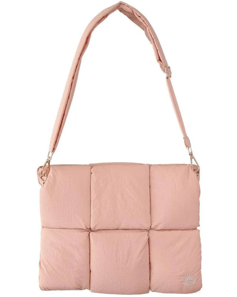 shopcaselyus.com